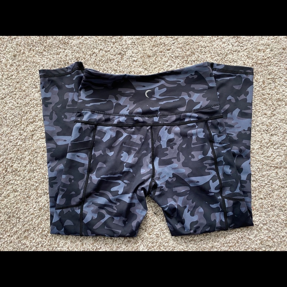 ZYIA black camo leggings LNT